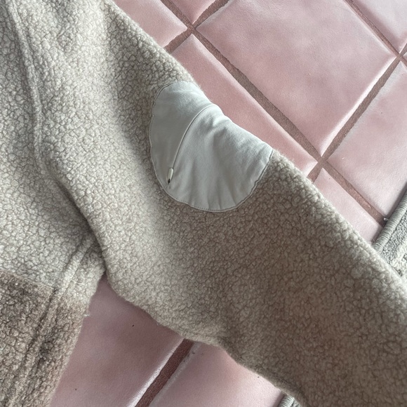 SOLD—Outdoor Voices Megafleece Hooded Jacket Sweatshirt XS EUC - Picture 11 of 15